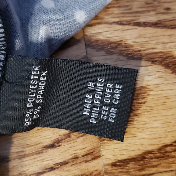 (M) I.N. San Francisco Soft Floral Print Wrap Top Statement Sleeves Ruffle Trim - Picture 8 of 9